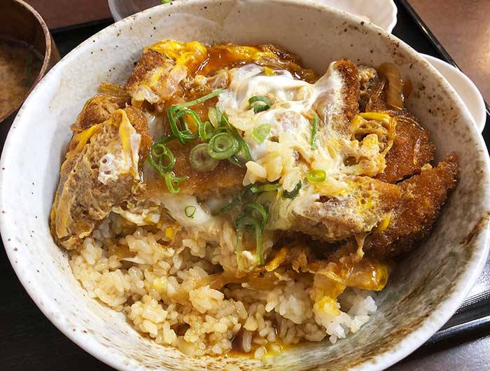 トロ兄ィー食堂 マグロカツ丼 汁だく