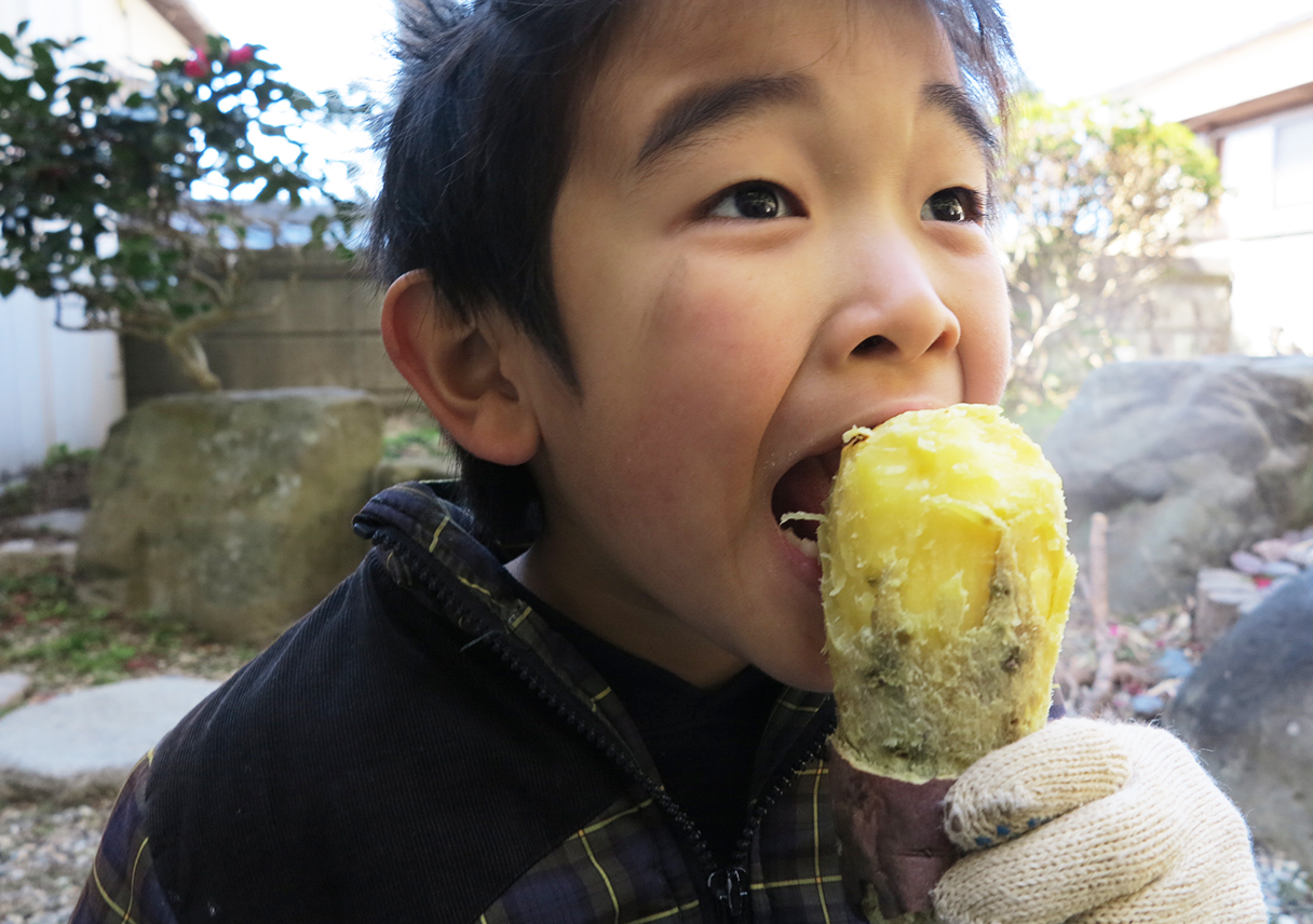 焼き芋と、いたずら書きと、探検