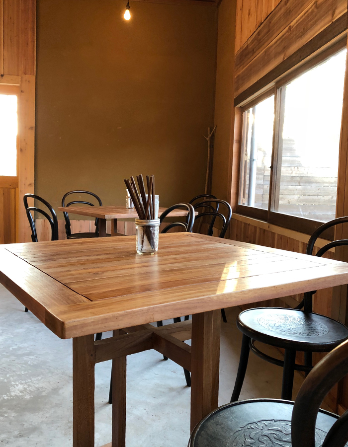 サインズ&キャンプ キッチン 店内の様子