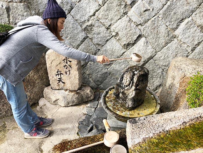 智禅寺の水かけ弁天