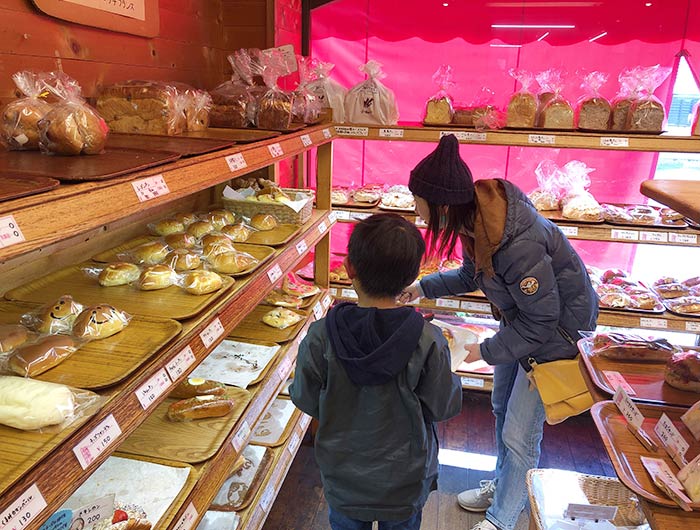 ぴぃたぁパンの店内 淡路島