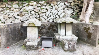 淡路島 恋森荒神 祠