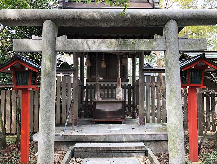 八百萬神社