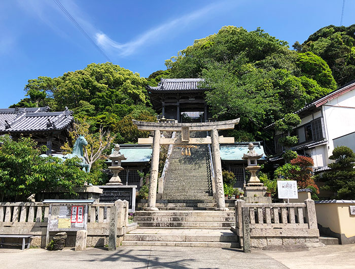 沼島八幡神社