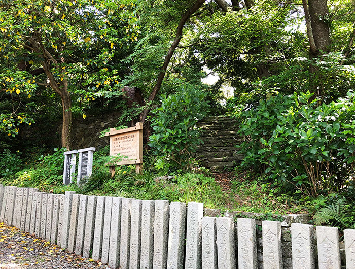 沼島八幡神社　神域の森