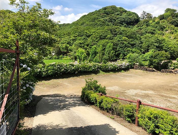 あわじ花山水 駐車場