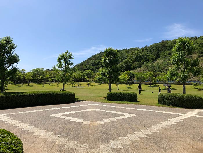 淡路ふれあい公園 芝生広場