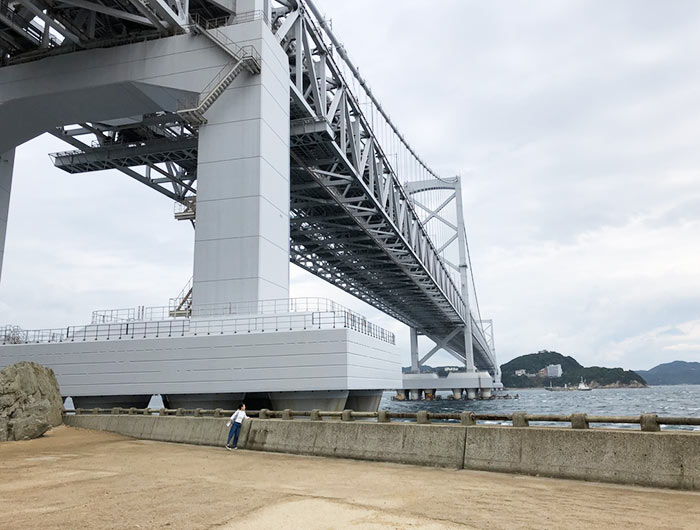 鳴門海峡大橋の下の様子