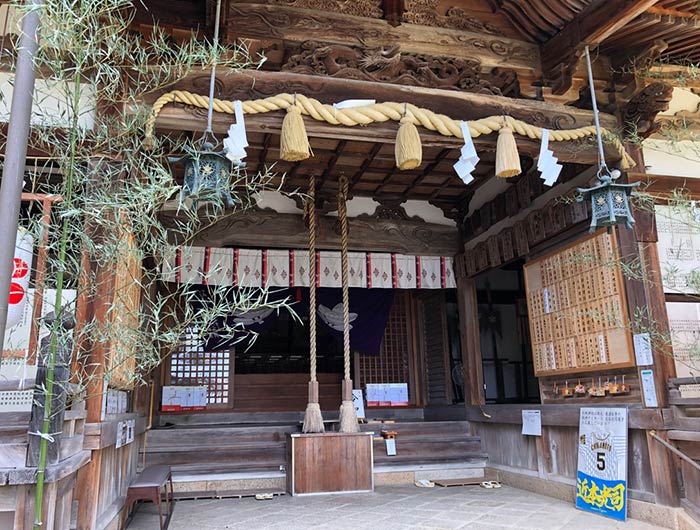 松帆神社の拝殿