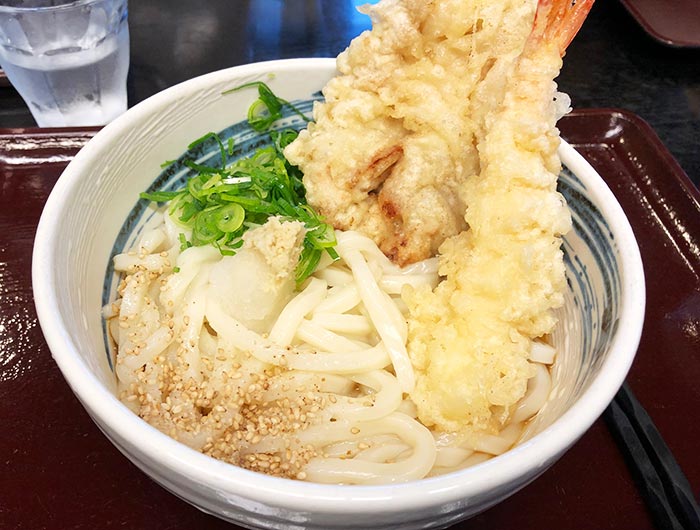 はぴくるの名物うどん