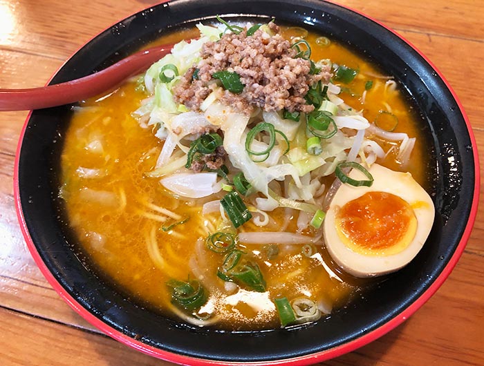 麺屋ZOEの野菜盛味噌