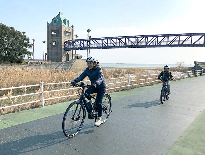 E-BIKEでスーイスイ