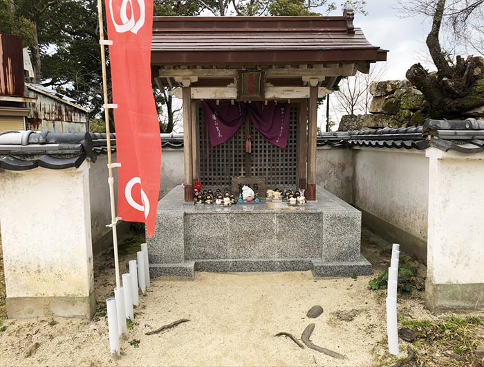 柴右衛門狸の祠