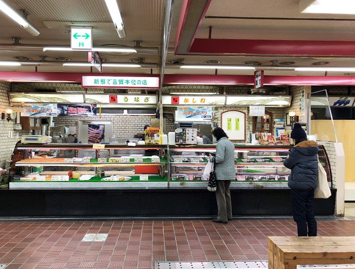 鳥文のお店の様子