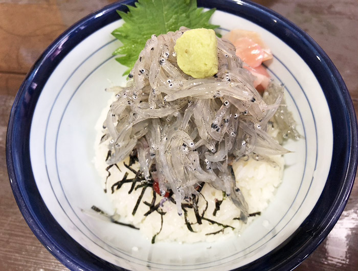 生しらすたっぷり丼