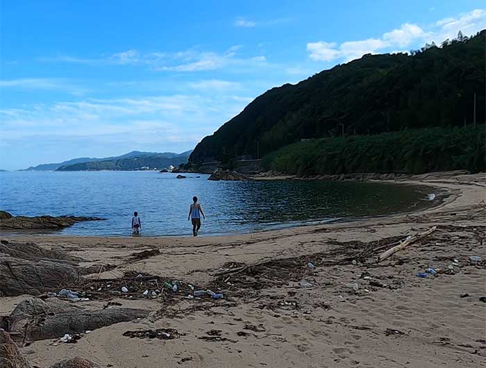 厚浜のビーチ