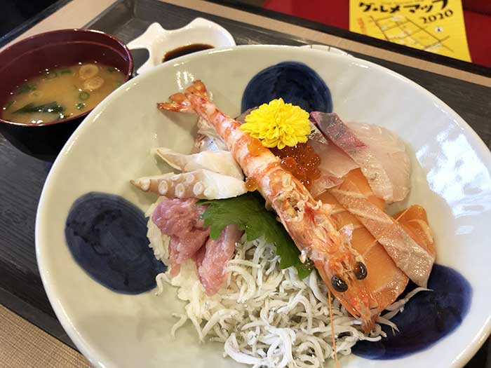 海鮮 丼 淡路島