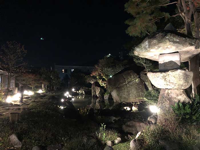 旧益習館庭園（きゅうえきしゅうかんていえん）秋のライトアップ