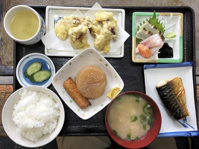 おまかせ定食