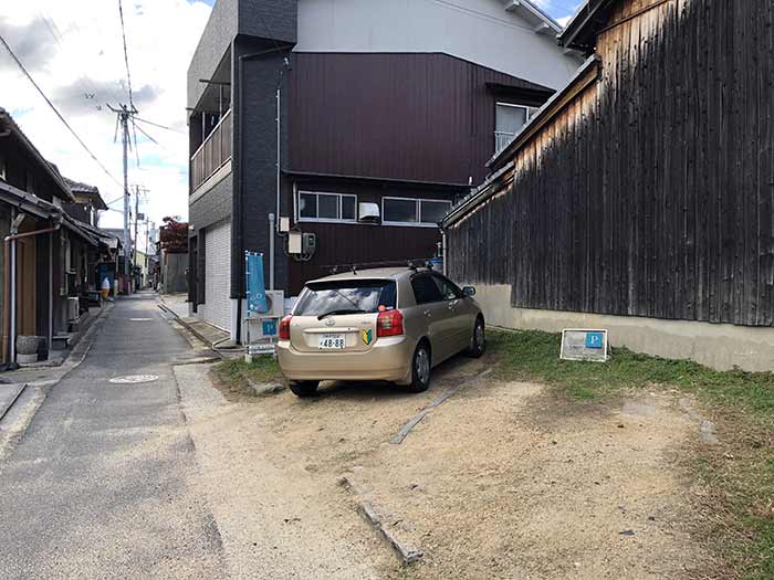 山田屋＋はなゑみコーヒーの駐車場