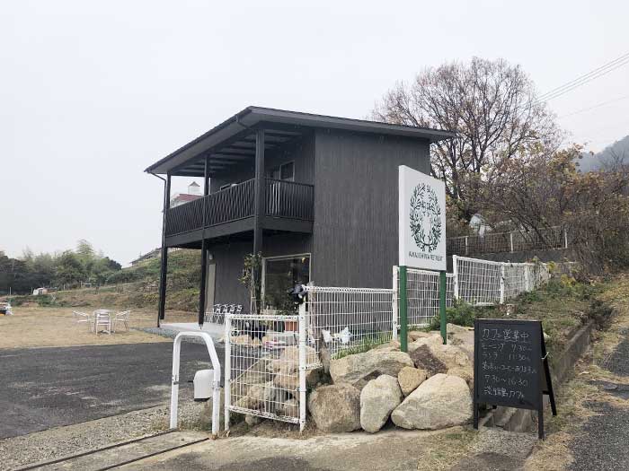 淡路島カフェの店舗外観