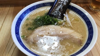 彩翔（いろと）のとんこつラーメン