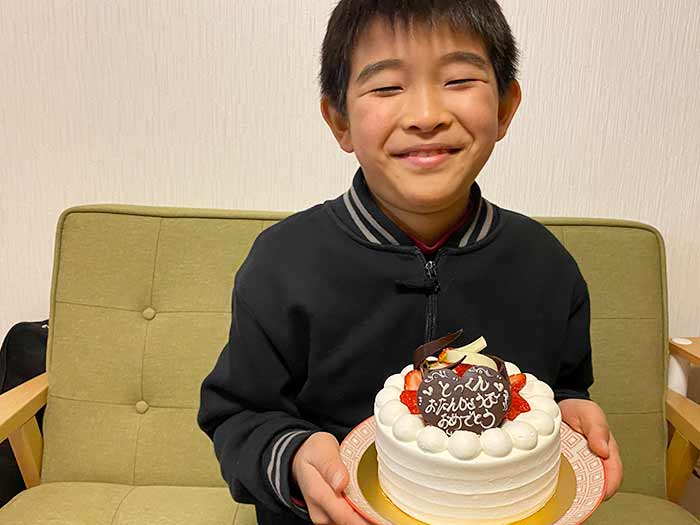 9歳の誕生日ケーキは Kukuluで オードブルはshikonで その時 僕は