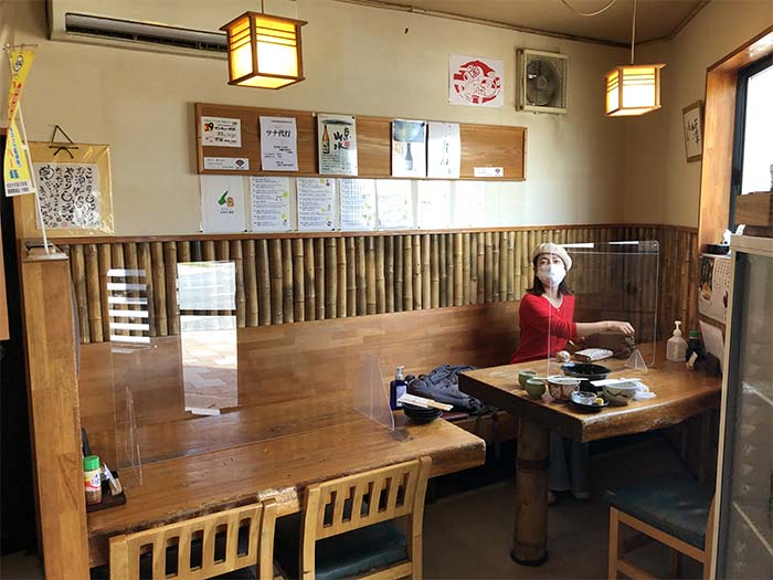 居酒屋 濱の店内の様子