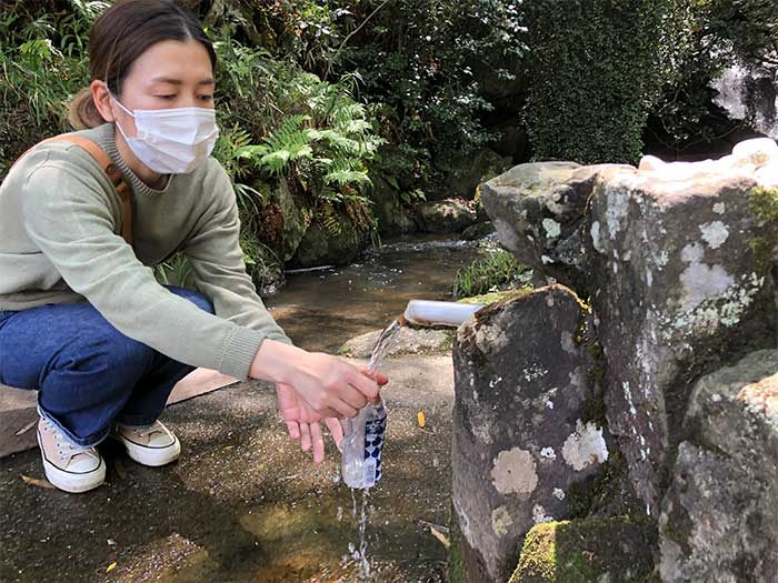 大師の水を汲んでみる