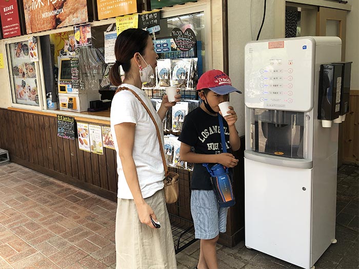 無料ドリンクコーナー