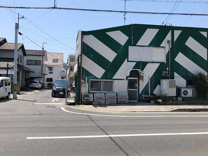 魚佐太の鮮魚店だった建物