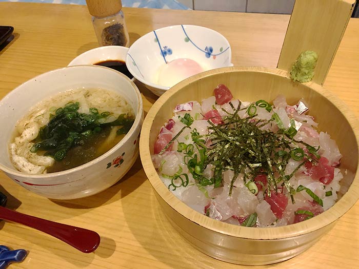 海鮮丼ランチ