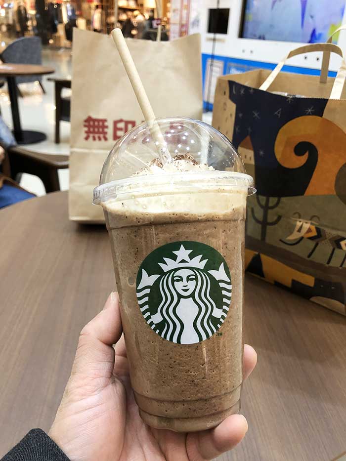 スタバのVenti（ベンティ）