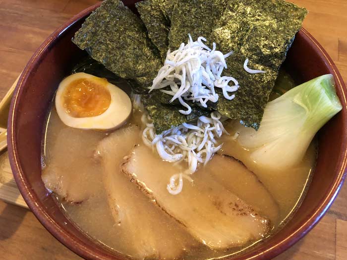 島の恵み山盛り淡路海老味噌ラーメン