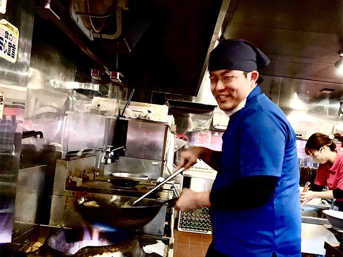 銀麺の店舗スタッフ