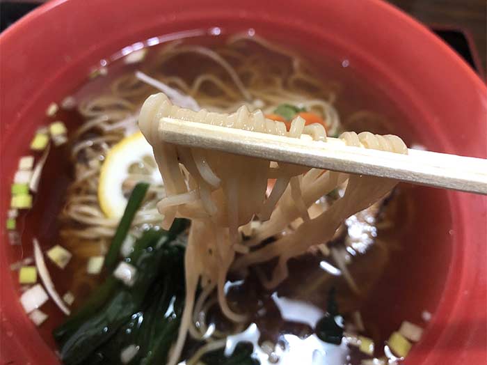 ラーメンの麺