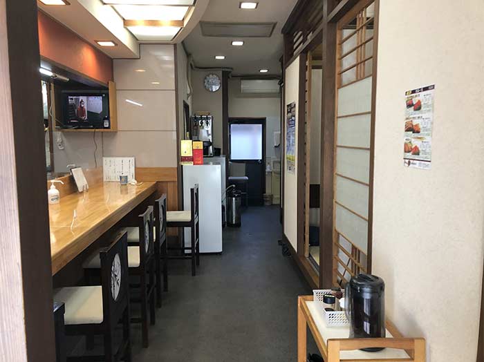 小料理屋なかおの店内の様子