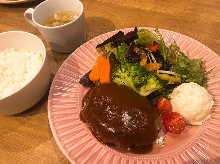 淡路島玉ねぎの手ごねハンバーグ