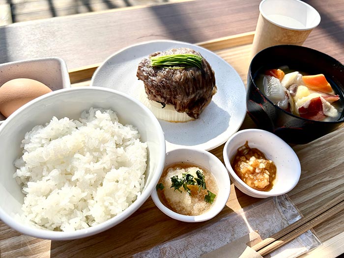 淡路牛肉巻きハンバーグ定食