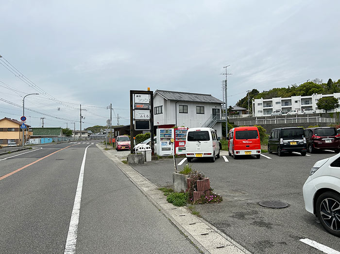 ふくる店舗前の道路