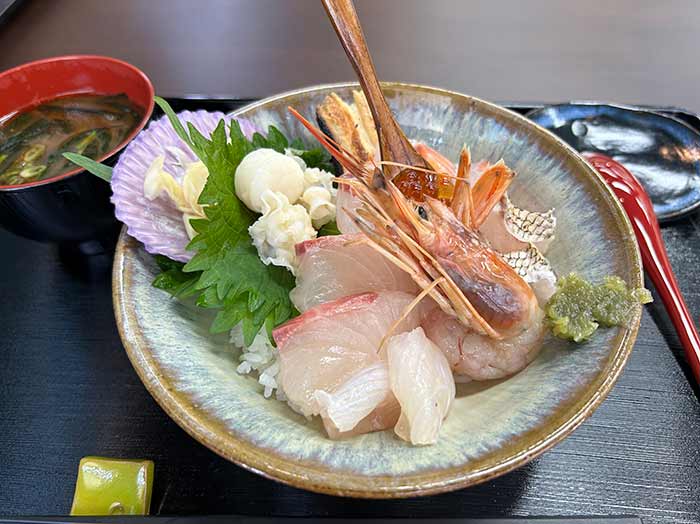 海鮮丼