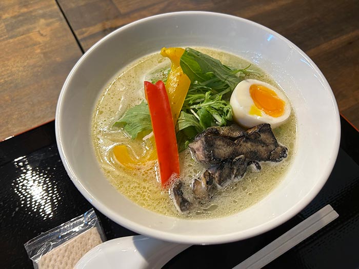 炭焼き鶏白湯ラーメン