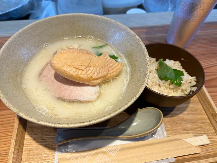 鯛白湯ラーメン